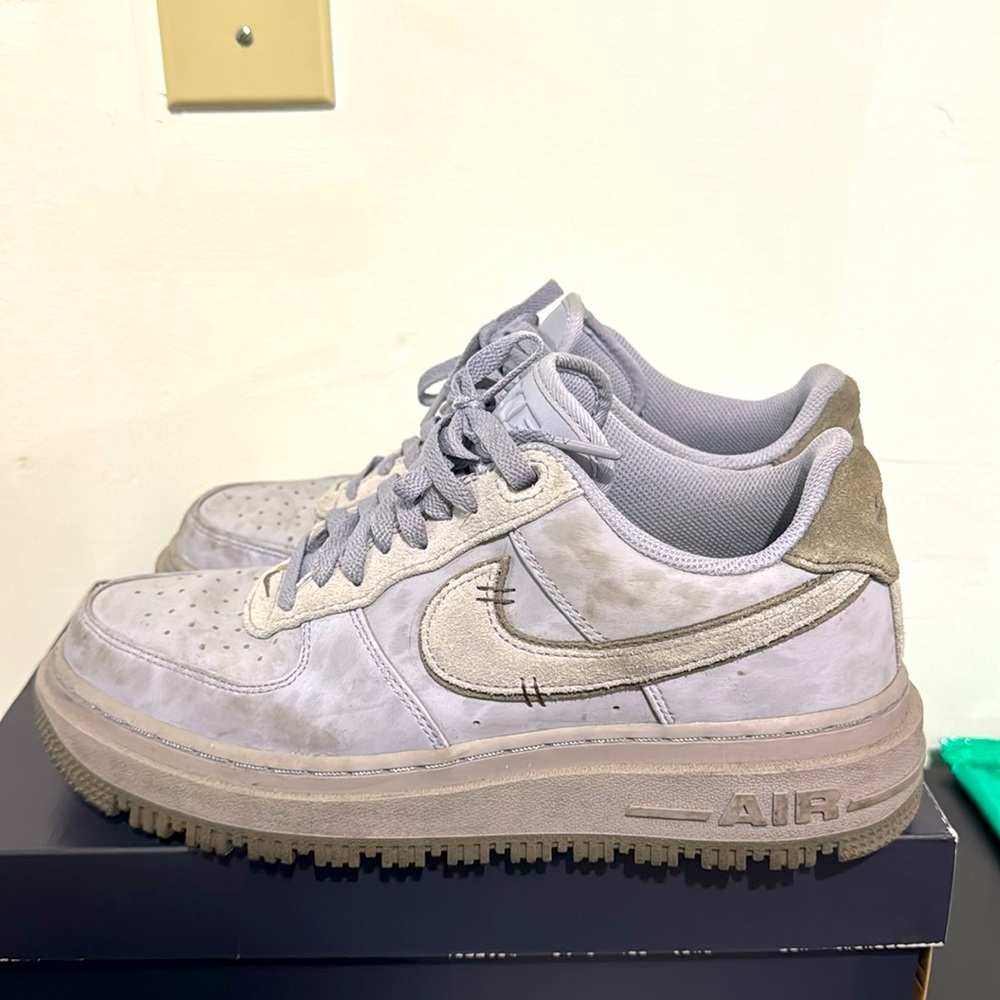 Limited Air Force 1